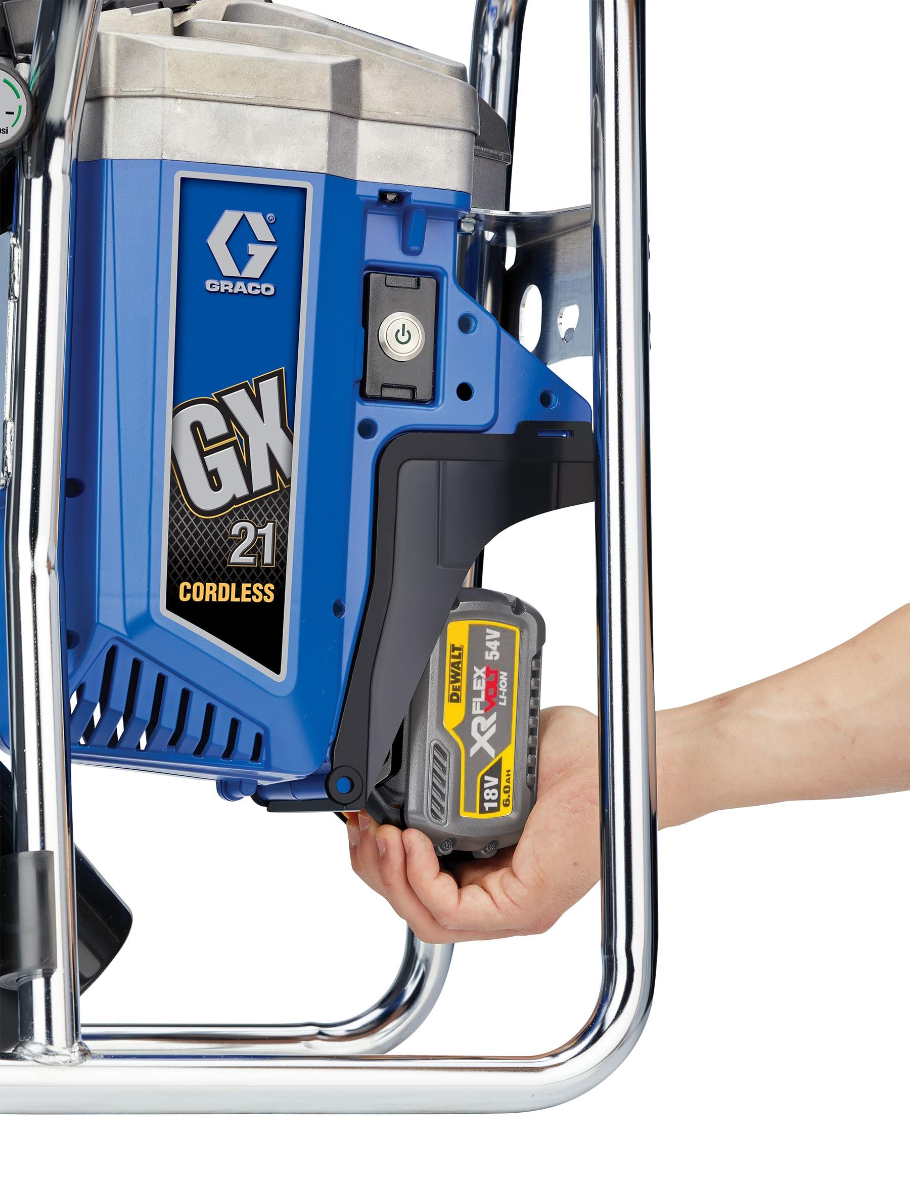 25T967 FB GX21 Cordless CloseUp Alt 8 2 copia min