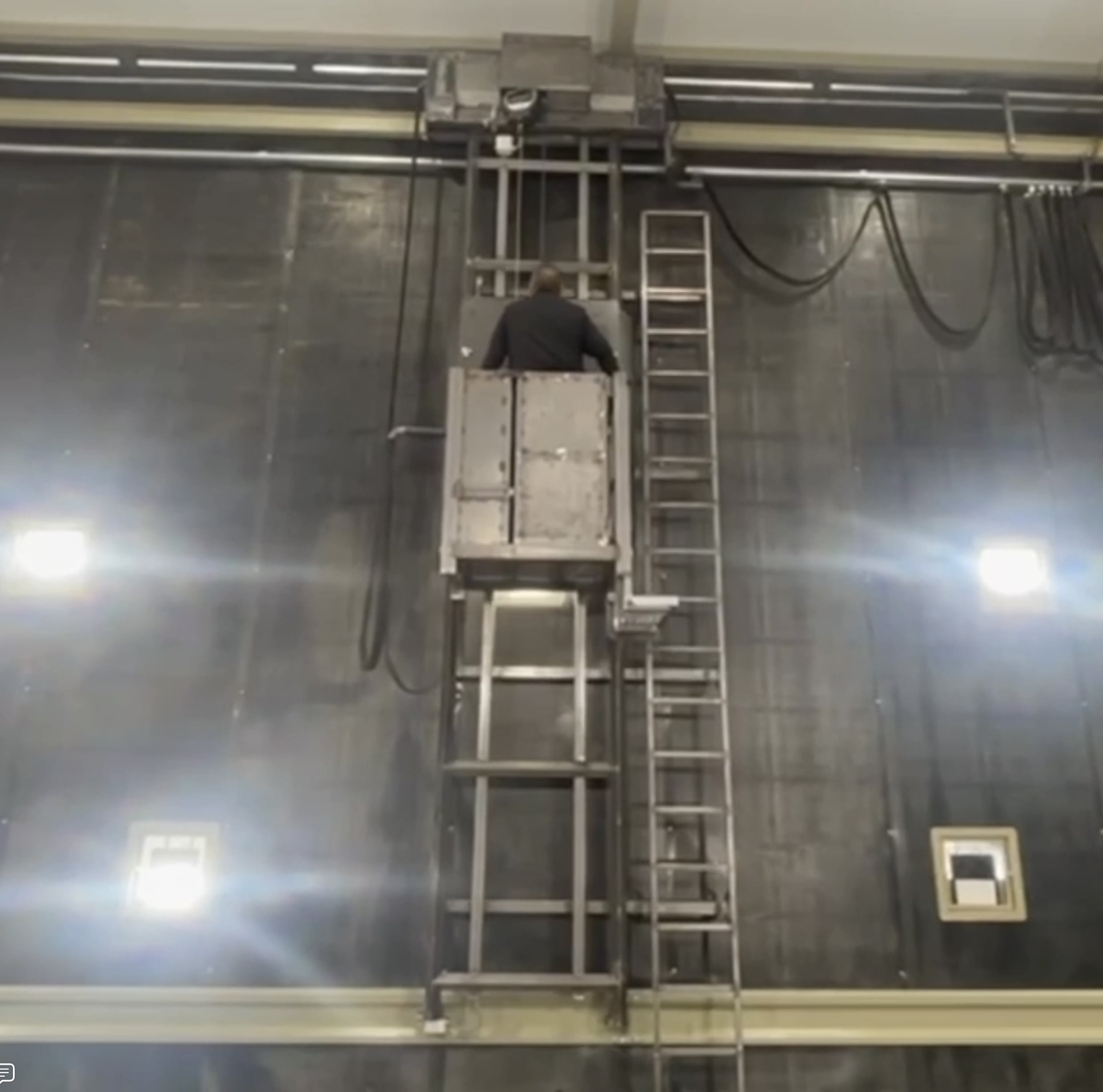 Plataformas elevadoras para cabinas de chorro